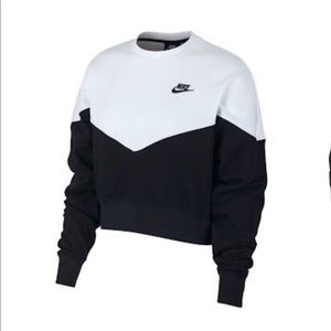 Nike cropped crew neck